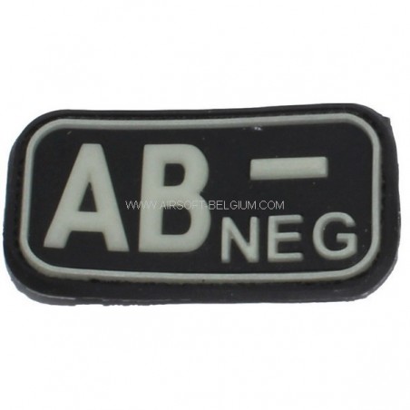 BLOOD PVC PATCH AB NEG (FLUO)